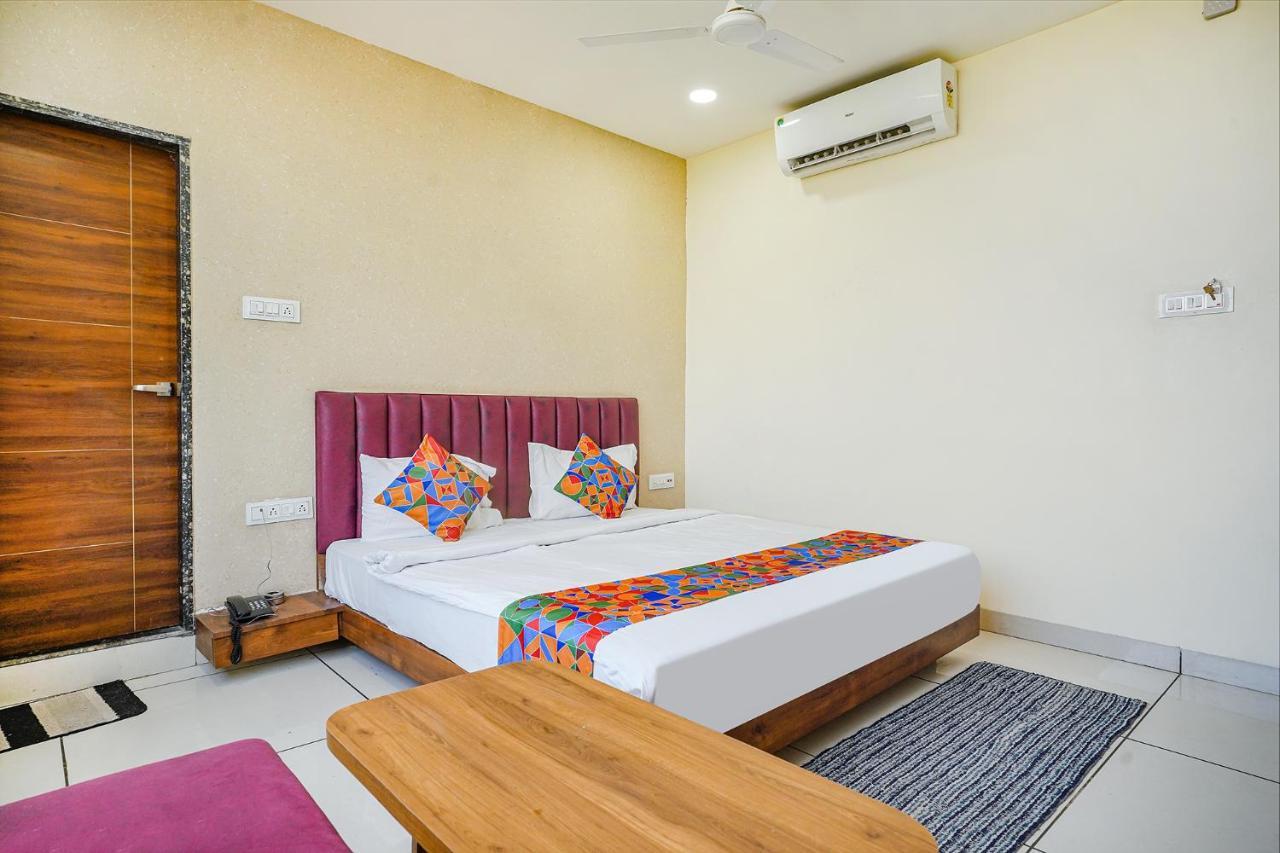 Fabhotel Sukh Vilas Indore Extérieur photo